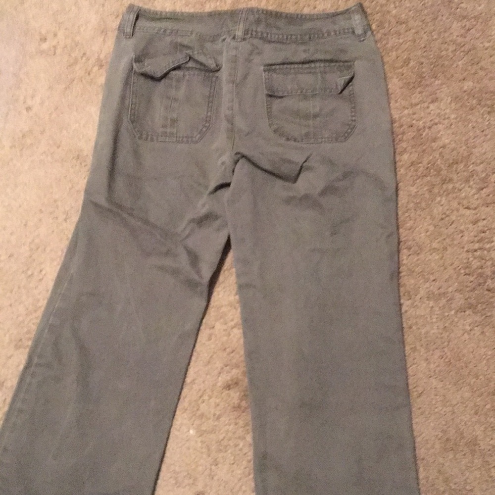 Olive Green Color Women’s Size 6 Low Waist Pants - Picture 4 of 8